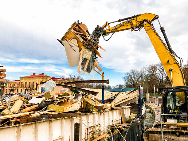 Best Household Junk Removal  in Dysart, IA